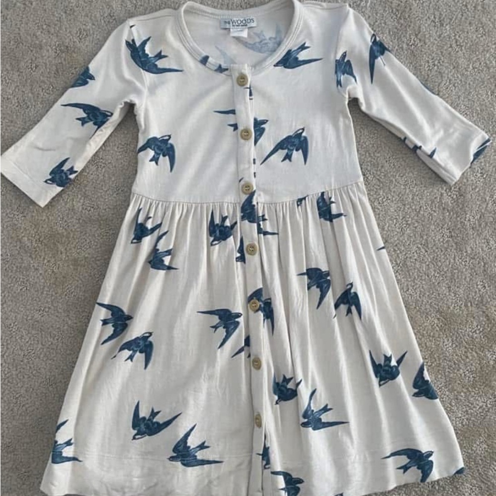 Kate Quinn dress
